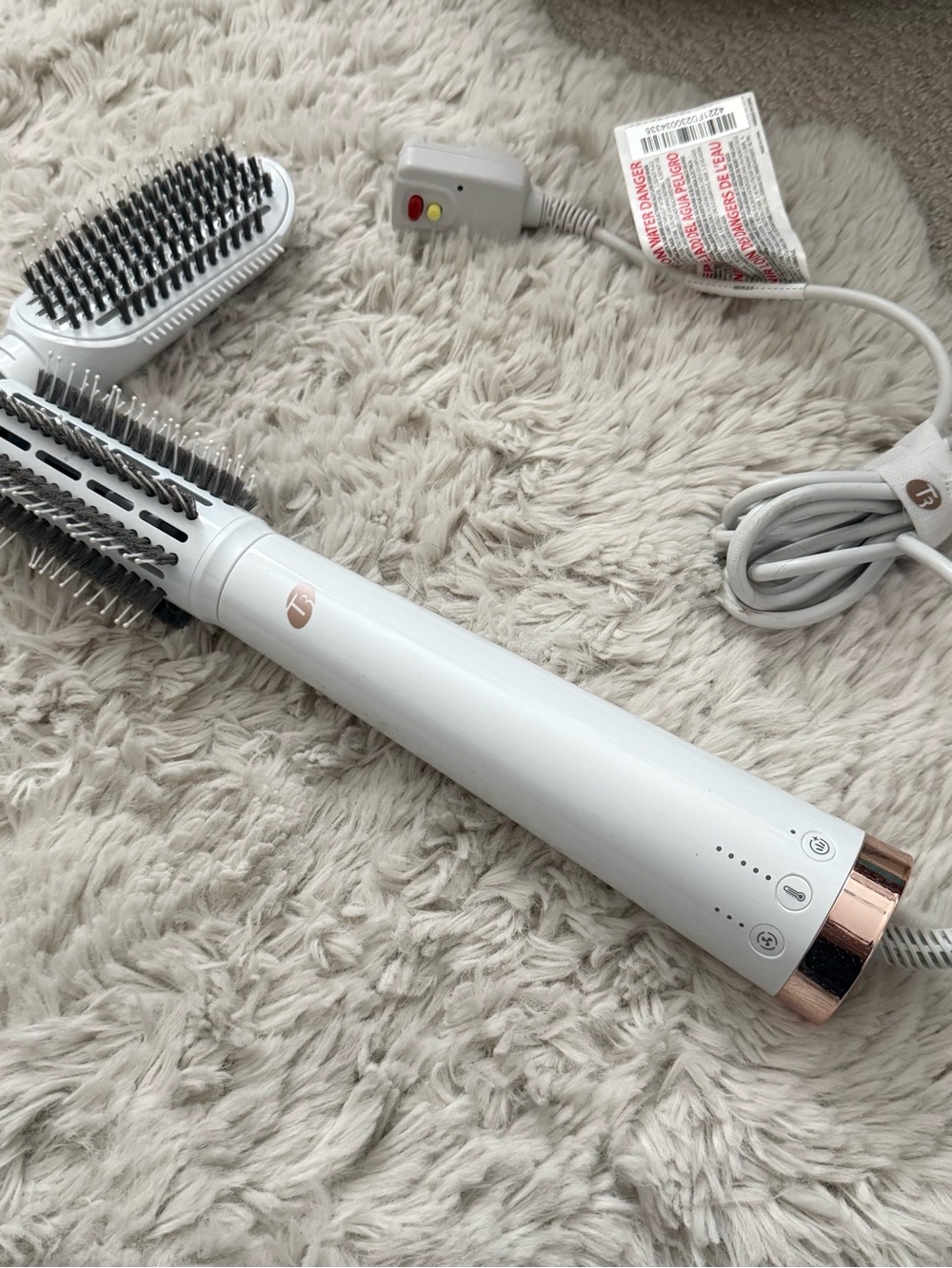 T3 AireBrush Duo Interchangeable Hot Air Blow Dry Brush white